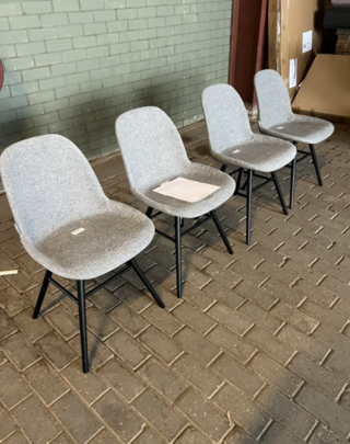 4x Albert Kuip Soft eetkamerstoel Zuiver, Grijs / Chroom